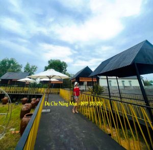 Dù Che Nắng Mưa Ngoài Trời